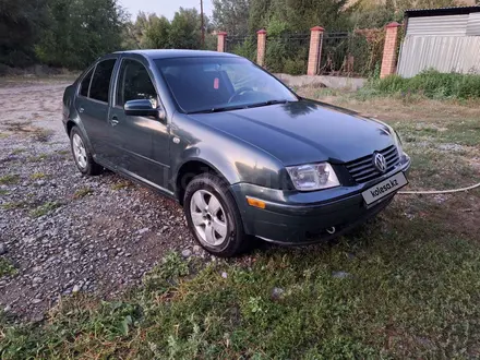 Volkswagen Jetta 2002 года за 1 600 000 тг. в Талдыкорган – фото 2