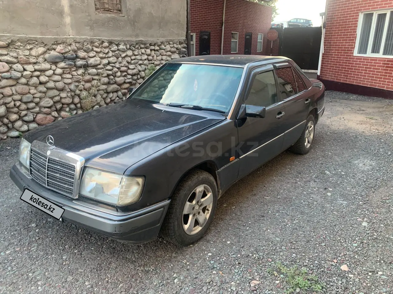 Mercedes-Benz E-Class, 1991