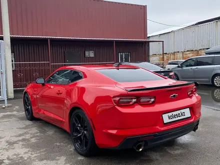 Chevrolet Camaro 2021 года за 17 000 000 тг. в Алматы – фото 6