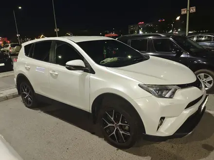 Toyota RAV4 2017 года за 11 800 000 тг. в Астана – фото 4