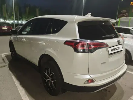 Toyota RAV4 2017 года за 11 800 000 тг. в Астана – фото 5