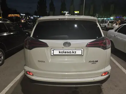 Toyota RAV4 2017 года за 11 800 000 тг. в Астана – фото 7