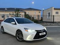 Toyota Camry 2015 года за 9 900 000 тг. в Атырау