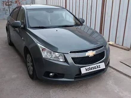 Chevrolet Cruze 2011 года за 4 000 000 тг. в Шымкент