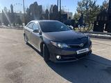 Toyota Camry 2013 года за 8 500 000 тг. в Шымкент – фото 2