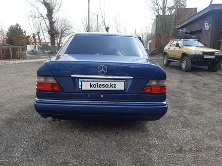 Mercedes-Benz E 280 1995 года за 3 000 000 тг. в Усть-Каменогорск – фото 9