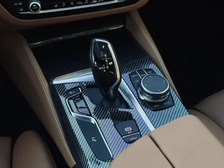 BMW 530 2017 года за 13 400 000 тг. в Алматы – фото 14