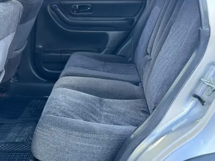 Honda CR-V 2001 года за 3 900 000 тг. в Алматы – фото 14
