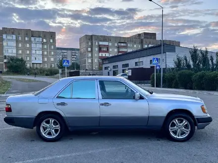 Mercedes-Benz E 280 1992 года за 2 100 000 тг. в Караганда – фото 9