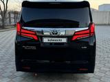 Toyota Alphard 2019 года за 40 000 000 тг. в Актау – фото 2