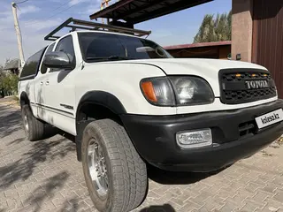 Toyota Tundra, 2001