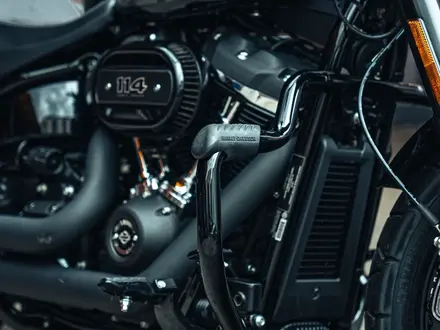 Harley-Davidson  Fat Bob 2024 года за 15 000 000 тг. в Алматы – фото 5