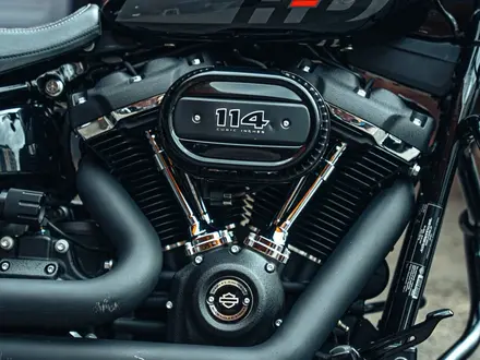 Harley-Davidson  Fat Bob 2024 года за 15 000 000 тг. в Алматы – фото 6