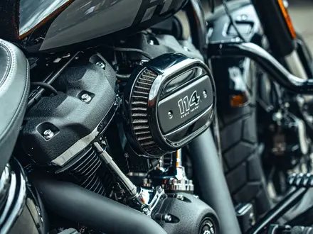 Harley-Davidson  Fat Bob 2024 года за 15 000 000 тг. в Алматы – фото 12