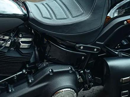 Harley-Davidson  Fat Bob 2024 года за 15 000 000 тг. в Алматы – фото 25
