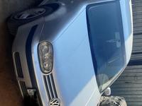 Volkswagen Golf 2002 годаүшін3 300 000 тг. в Актобе