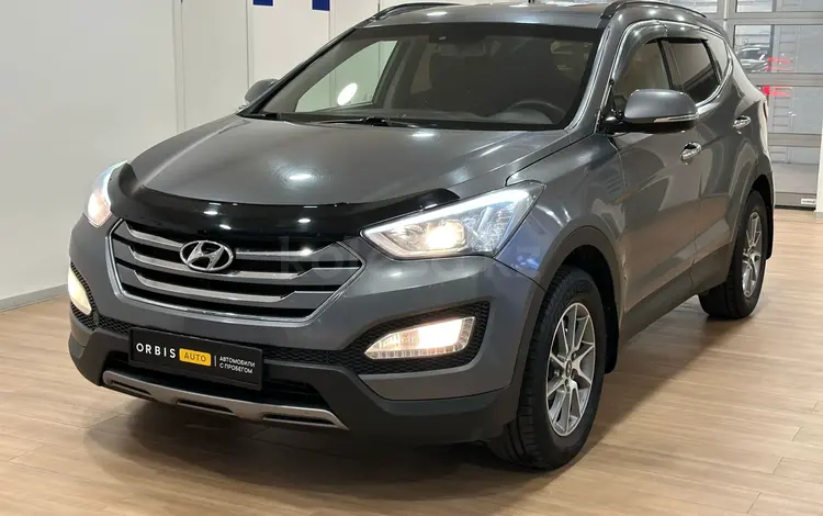 Hyundai Santa Fe 2016 года за 9 350 000 тг. в Астана