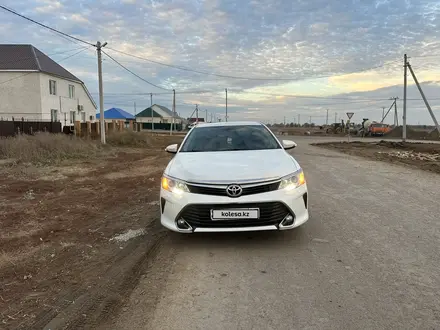 Toyota Camry 2016 года за 13 000 000 тг. в Уральск – фото 6