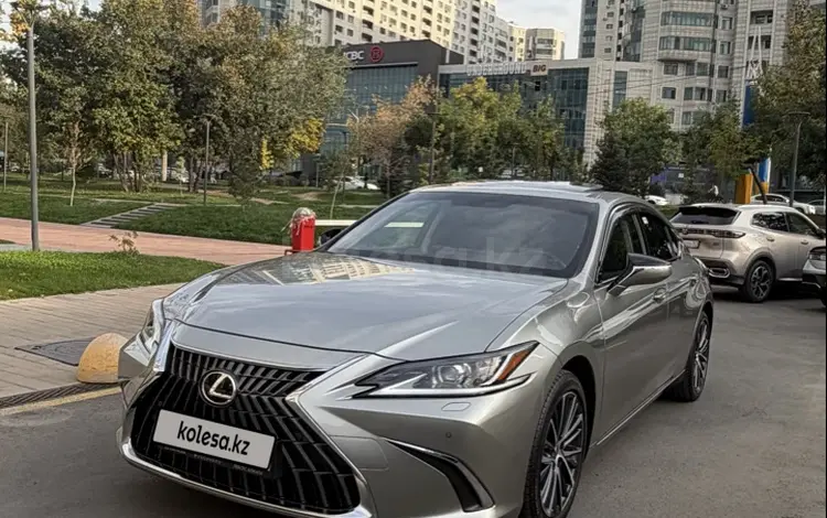 Lexus ES 250 2023 года за 24 000 000 тг. в Алматы