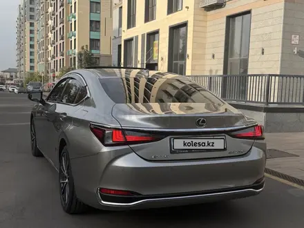 Lexus ES 250 2023 года за 24 000 000 тг. в Алматы – фото 5