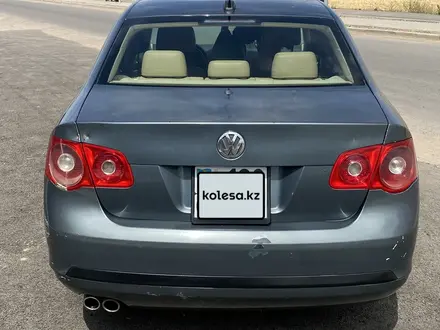Volkswagen Jetta 2005 года за 2 450 000 тг. в Алматы – фото 4
