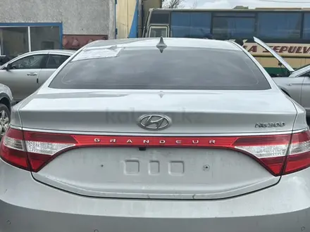 Hyundai Grandeur 2015 года за 4 600 000 тг. в Караганда – фото 13