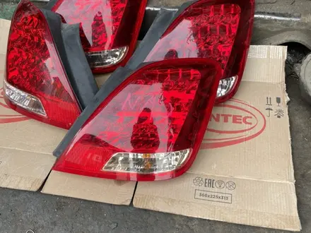 Задние фонари Toyota Crown Majesta (2004-200) за 20 000 тг. в Алматы – фото 2