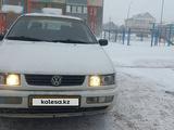 Volkswagen Passat 1996 годаfor1 100 000 тг. в Караганда – фото 4