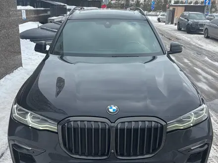 BMW X7 2020 года за 38 000 000 тг. в Астана
