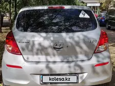 Hyundai Accent, 2012