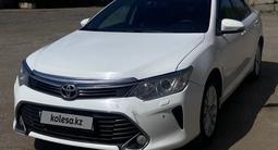 Toyota Camry 2014 года за 9 800 000 тг. в Актобе – фото 4