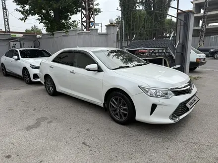 Toyota Camry 2017 года за 10 900 000 тг. в Тараз – фото 3