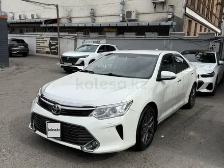 Toyota Camry 2017 года за 10 900 000 тг. в Тараз – фото 2