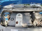 Volkswagen Touran 2003 года за 4 000 000 тг. в Кокшетау – фото 2
