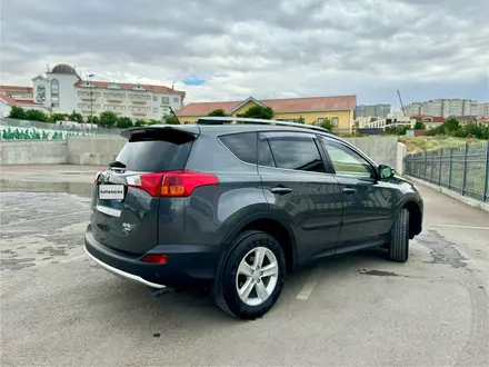 Toyota RAV4 2013 года за 9 500 000 тг. в Актау – фото 2