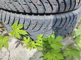 Комплект зимних шин 225/65 R17 за 60 000 тг. в Караганда – фото 2