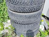 Комплект зимних шин 225/65 R17 за 60 000 тг. в Караганда