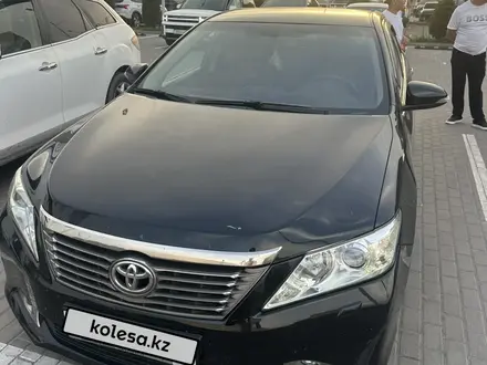 Toyota Camry 2014 года за 9 500 000 тг. в Алматы – фото 2