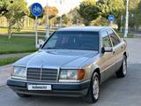 Mercedes-Benz E 230 1990 года за 1 250 000 тг. в Туркестан – фото 2