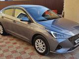 Hyundai Accent 2021 года за 8 300 000 тг. в Уральск – фото 2