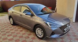 Hyundai Accent 2021 года за 8 800 000 тг. в Уральск – фото 2