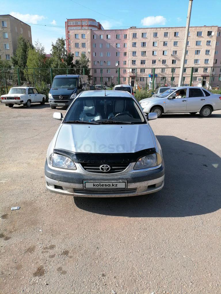 Toyota Avensis 2002 г.