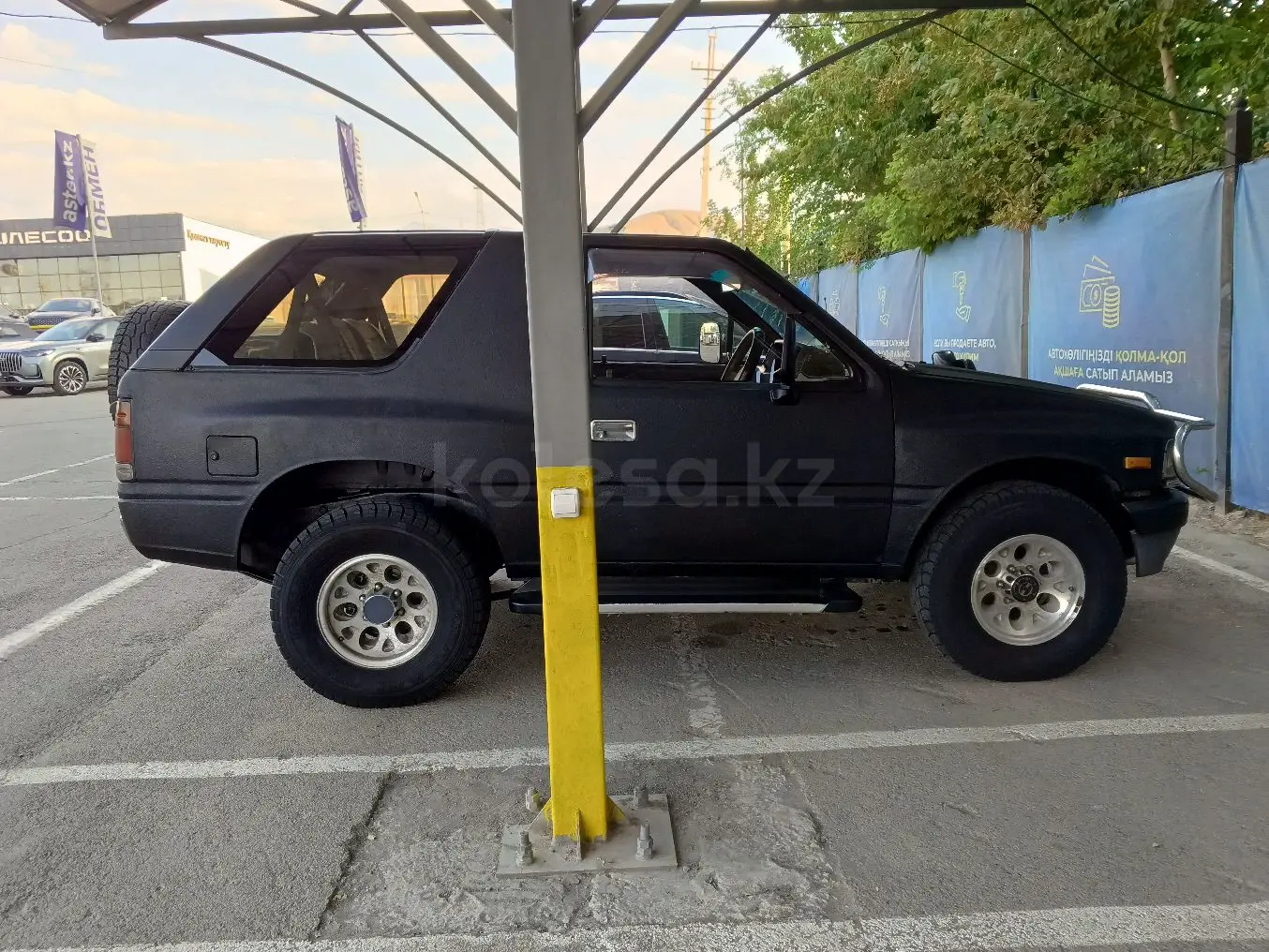 Isuzu MU, 1993