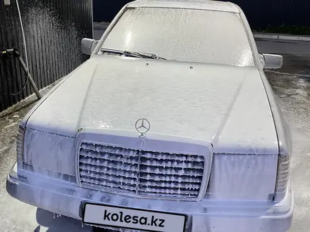 Mercedes-Benz E 200 1991 года за 1 200 000 тг. в Шымкент – фото 5