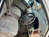 Toyota Ipsum 2004 годаүшін5 500 000 тг. в Атырау – фото 2