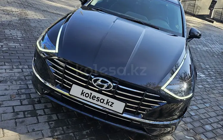 Hyundai Sonata 2023 годаfor13 700 000 тг. в Алматы