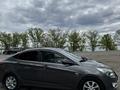Hyundai Solaris 2015 года за 4 200 000 тг. в Караганда – фото 2