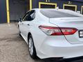 Toyota Camry 2018 года за 13 000 000 тг. в Караганда – фото 4