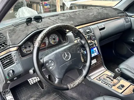 Mercedes-Benz E 320 2000 года за 4 800 000 тг. в Алматы – фото 22