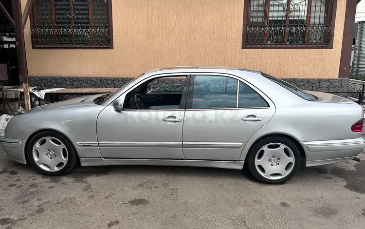 Mercedes-Benz E 320 2000 года за 4 700 000 тг. в Алматы